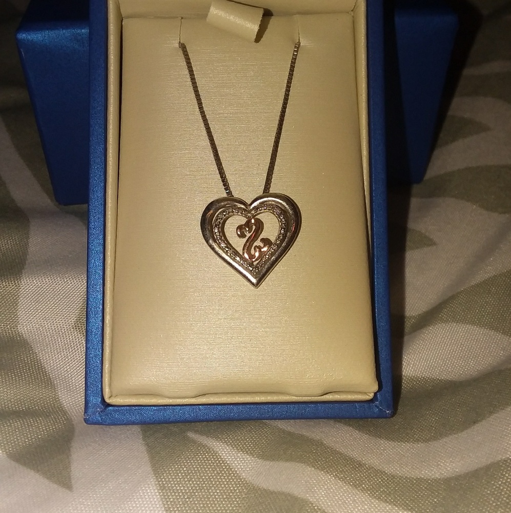 Open hearts necklace